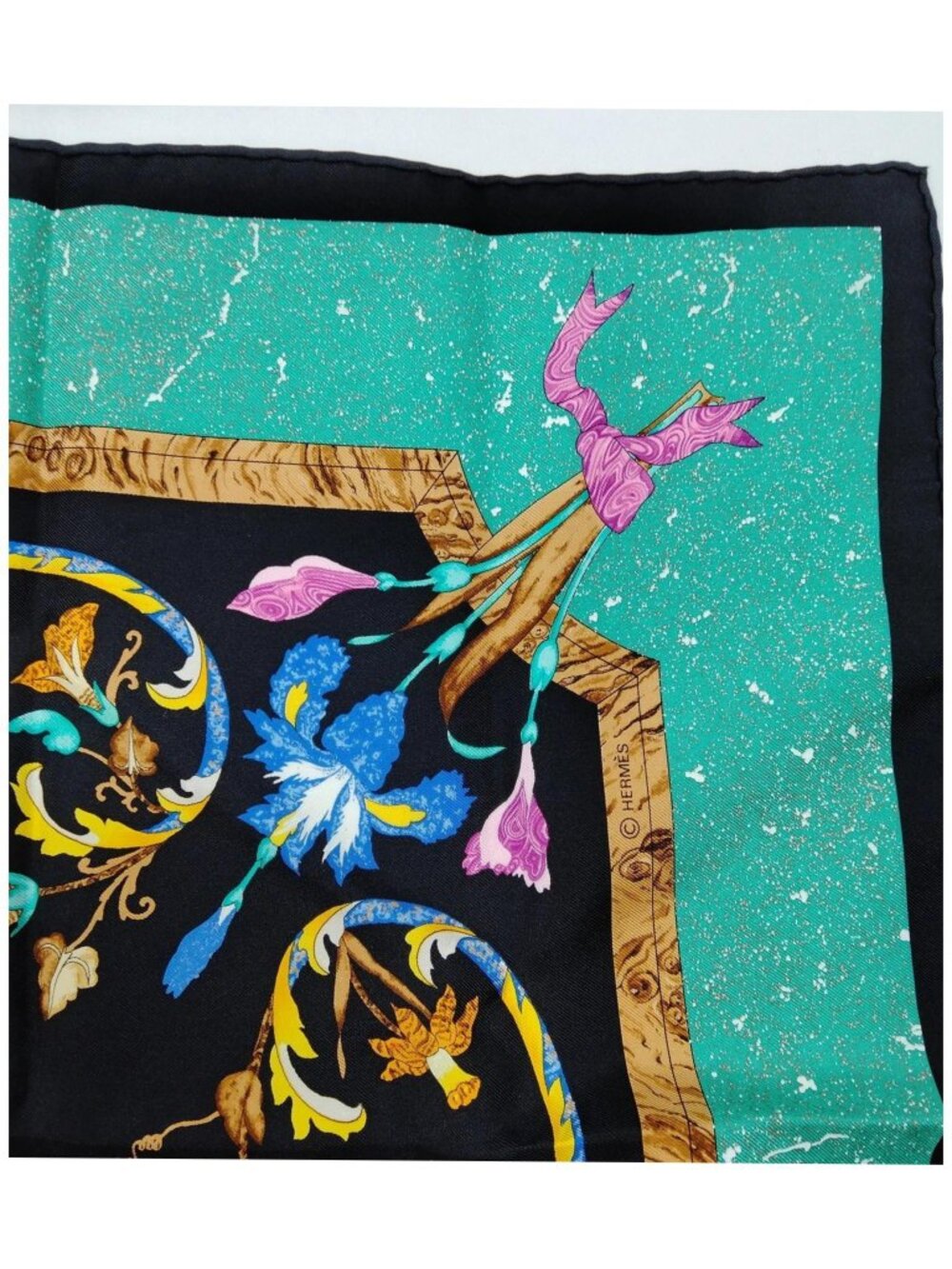 Authentic Hermès Pierres d’Orient Silk Carré 90 Scarf - Picture 9 of 10